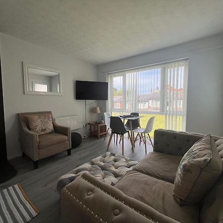 Dog Friendly Beachside Cottage No11 Kessingland With Private Parking エクステリア 写真